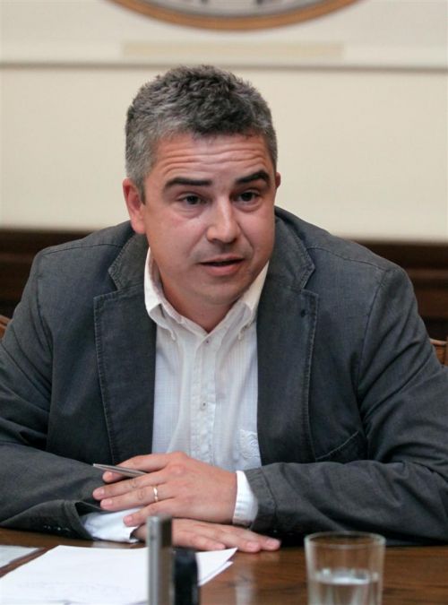 simon_gabor_110728_ja.jpg