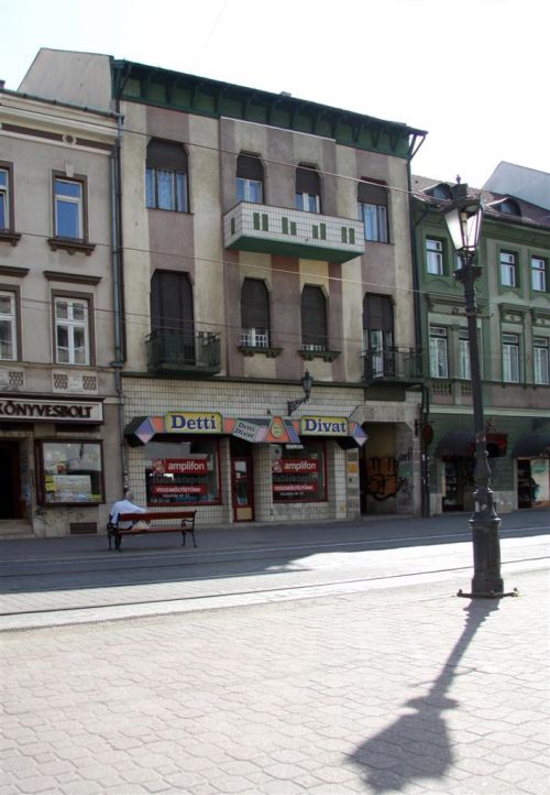 szechenyi-hazak-120502ml_4.jpg