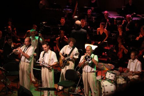 szimfonikusok_hotjazz_band_111001_ja_7.jpg