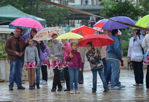 szinva_terasz_tanc_130526_fkcs_4.jpg
