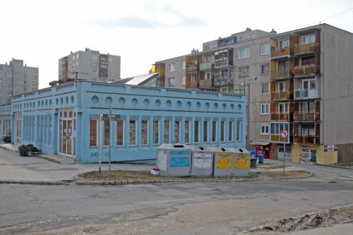szolgaltatohaz_avas_130208_ja_1.jpg