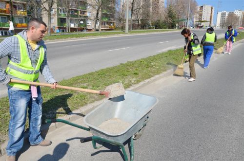 takaritas_kozteruleten_avas_0415_fkcs_4.jpg