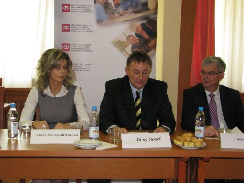 tanacsadoiroda120427_csl3.jpg
