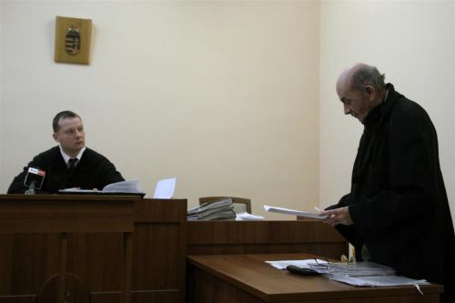 targyalas_barlangfurdo_bufe_130220_ja_5.jpg