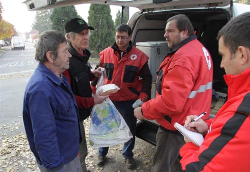 teajarat-111102ml_4.jpg