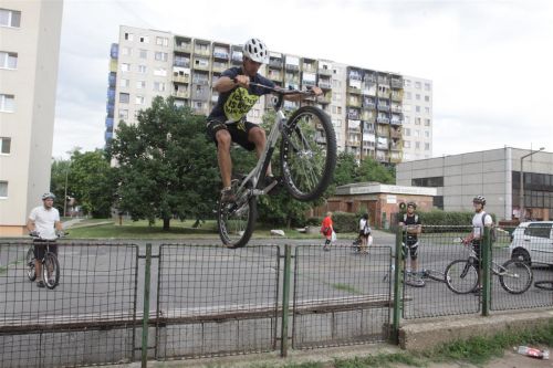 trial_120715_ja_1.jpg