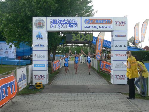 triatlon_uniqa_team_noi_130518.jpg
