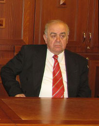 ugyesz_panyi_120112_csl.jpg
