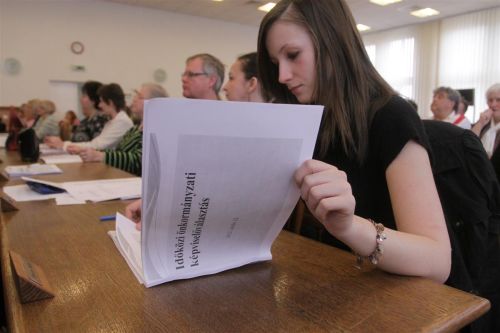valasztasi_bizottsag_esku_120412_ja_11.jpg