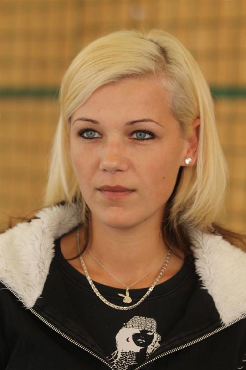 varga_gloria_110802_ja.jpg