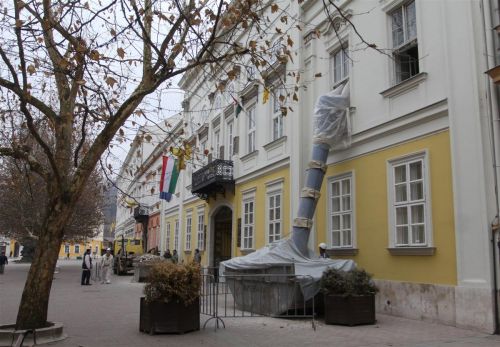varoshaza_feluji_120119_ja_1.jpg