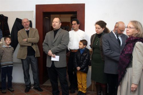 viragzo_nepmuveszet_121124_ja_14.jpg