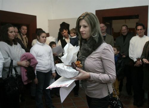 viragzo_nepmuveszet_121124_ja_19.jpg