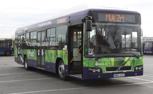 volvo-hybrid-busz-120402ml_05.jpg