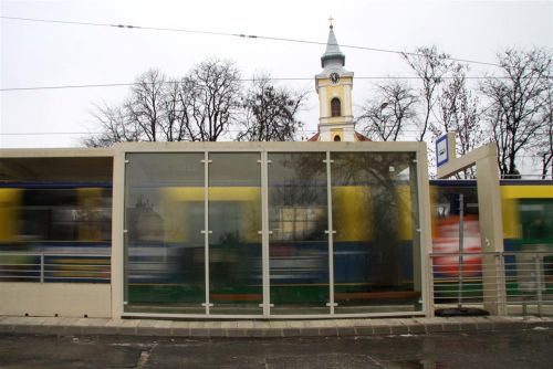 zoldnyil_megallok_130115ml_03.jpg