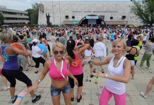 zumba-rekord-120609ml_14.jpg