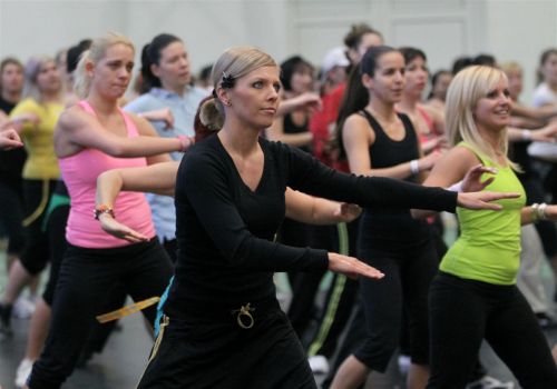 zumba_120114_ja_3.jpg