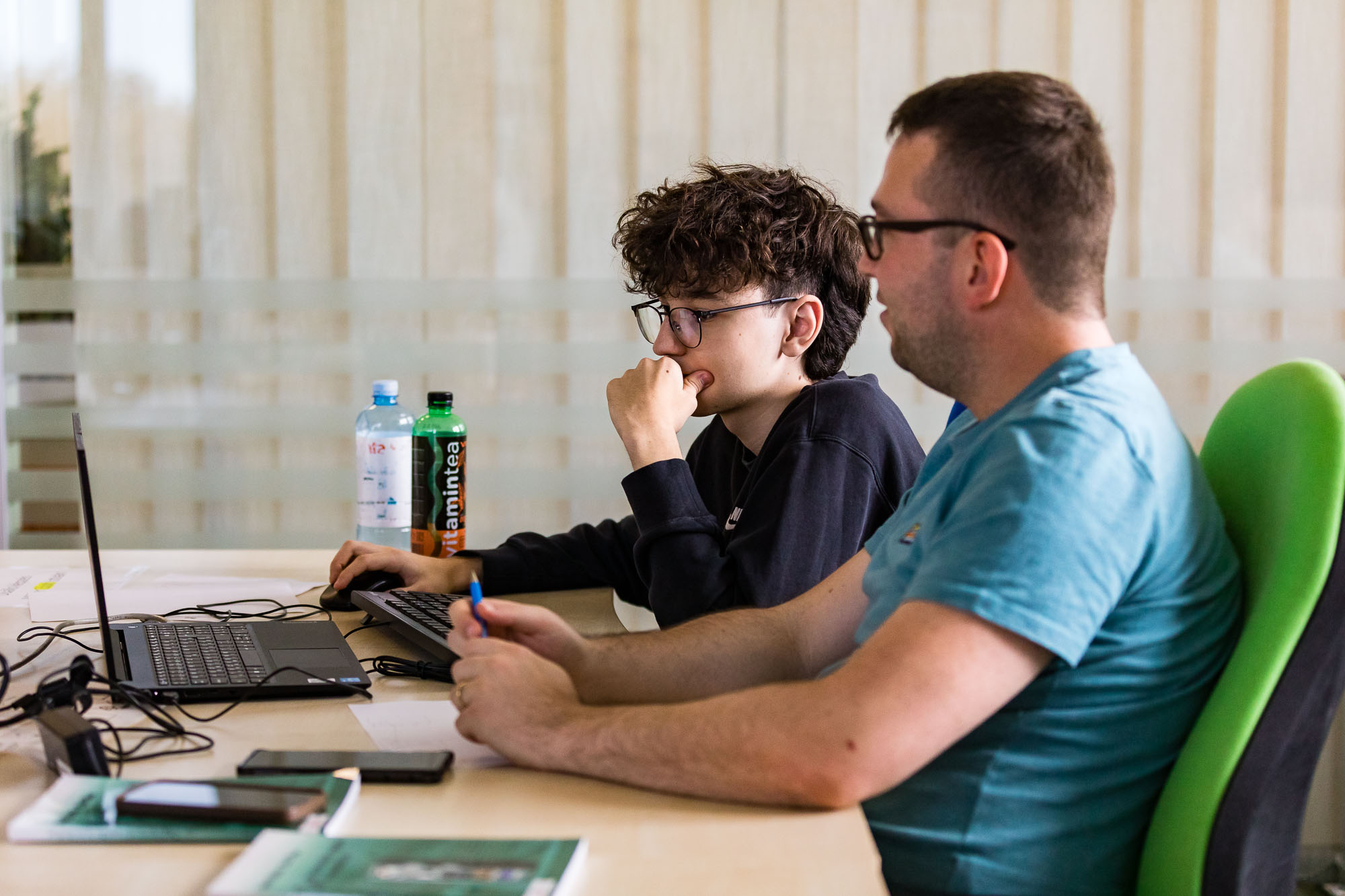 A kocka el van vetve – fiatalkorú informatikusok a Miskolc Holdingban