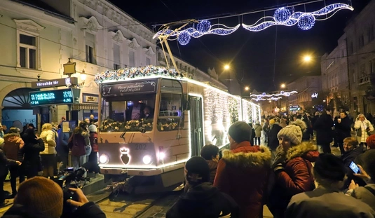 Adventi villamos 