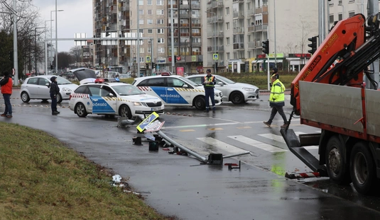 Baleset a turbó körforgalomban 