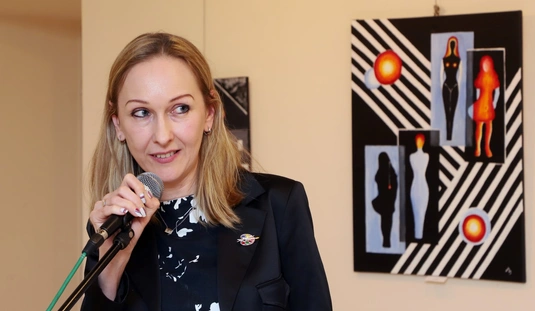 Balogh Ildikó &quot;Útkereső&quot; című kiállítása az Adyban 