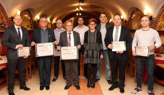 Gasztronómiai tagsági ülés és díjátadó az Aranykoronában 