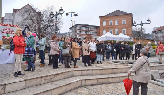 Keresd a nőt! 