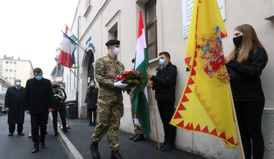 Koszorúzás október 23-án II. 