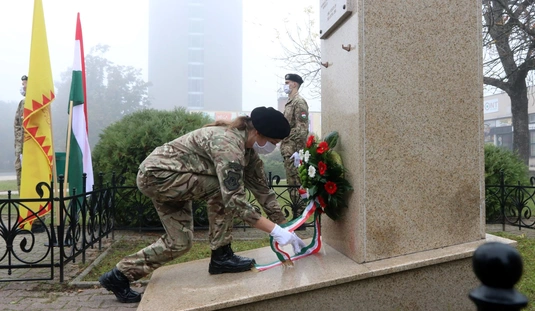 Koszorúzás október 23-án I. 