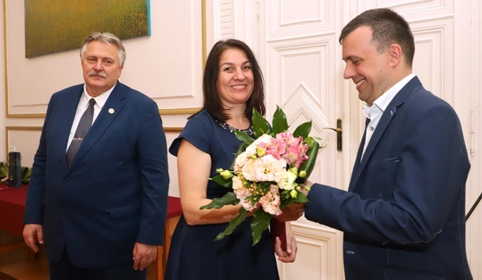 Köztisztviseklők köszöntése a városházán I. 