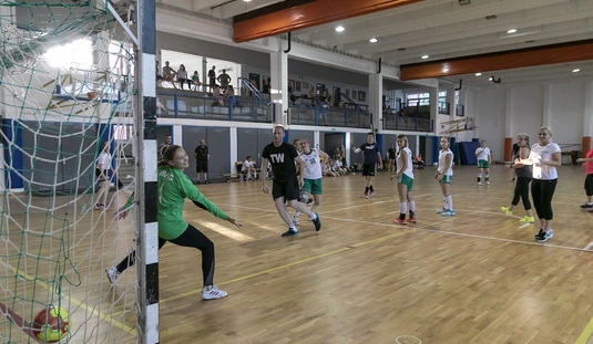 MVSC - szülők-gyerekek kézilabda mérkőzése 