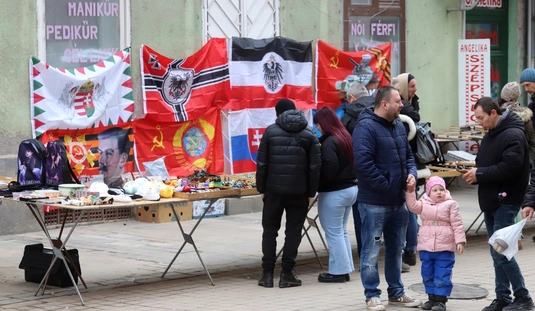 Régiségvásár a Kocsonyafesztivál idején 