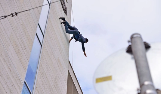 Bandaloop tánc