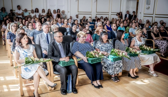 Köztisztviselők napja 2025