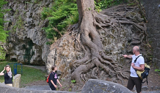 Turisták Lillafüreden