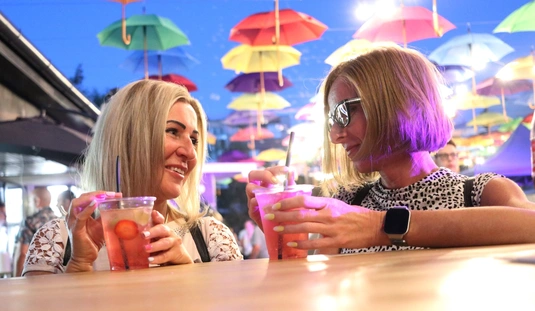 Gasztro Centrum terasz buli