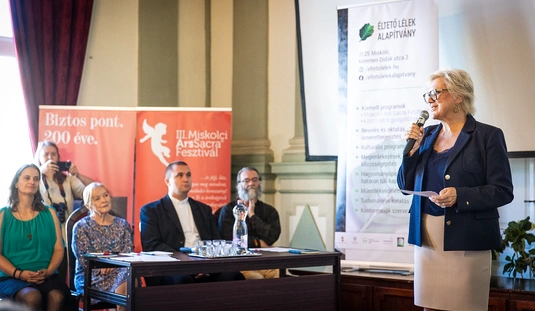 Ars Sacra - Versmondó gála