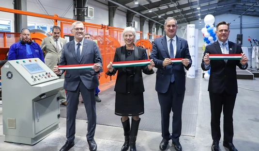 A FUX Zrt. ünnepélyes csarnok átadója