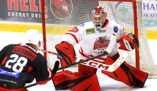 DVTK Jegesmedvék - Gyergyói HK