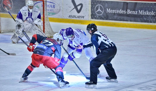 DVTK Jegesmedvék - UTE 2-4