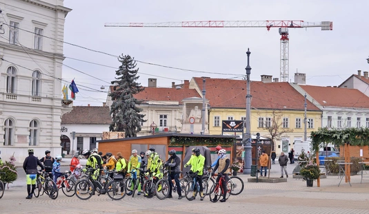 Évbúcsúztató kerékpározás