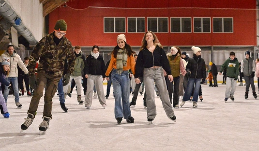 Alanz Jégpályák Éjszakája