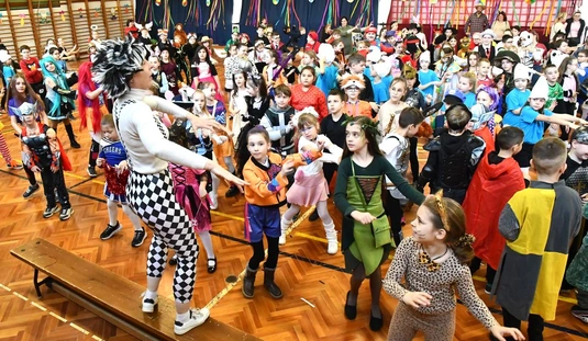 Farsangi buli a Fazekasban. Fotó: Bujdos Tibor