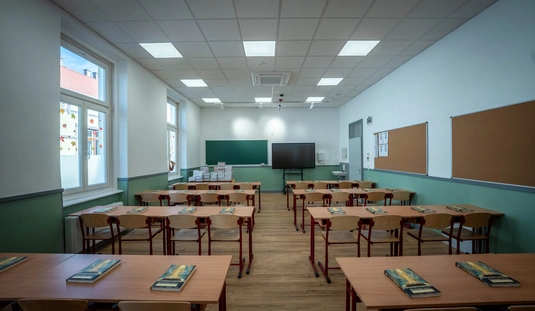 Új épületszárnyat adtak át a Lévay József Református Gimnáziumban