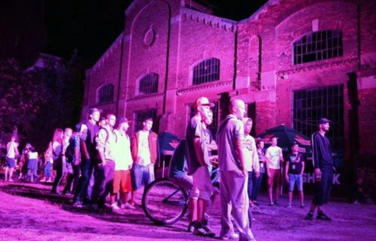 Factory péntek: elindult a miskolci underground örömünnepe
