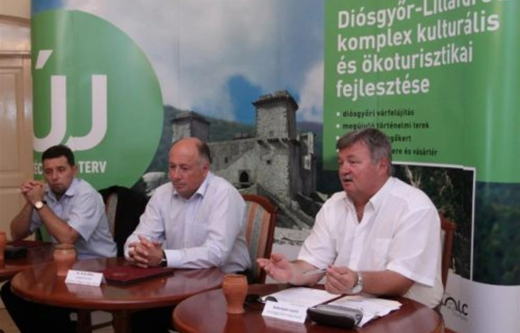 "Visszanyeri eredeti pompáját..."