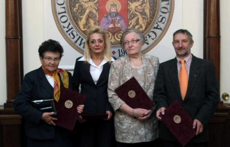 Példaértékű megállapodás a nemzetiségekkel