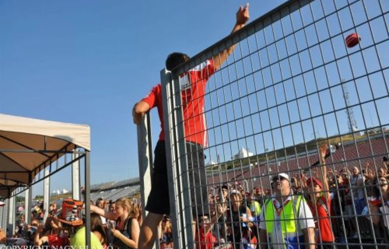 Magyar Nagydíj: Vettel volt a leggyorsabb pénteken (Galériákkal!)