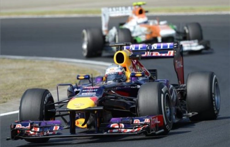 Magyar Nagydíj - Vettel nyerte az első szabadedzést