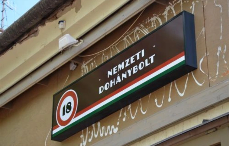 Kinyitottak a trafikok